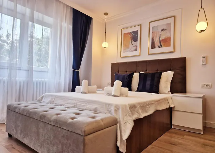 Cozy Nest Near Bulevardul Decebal شقة